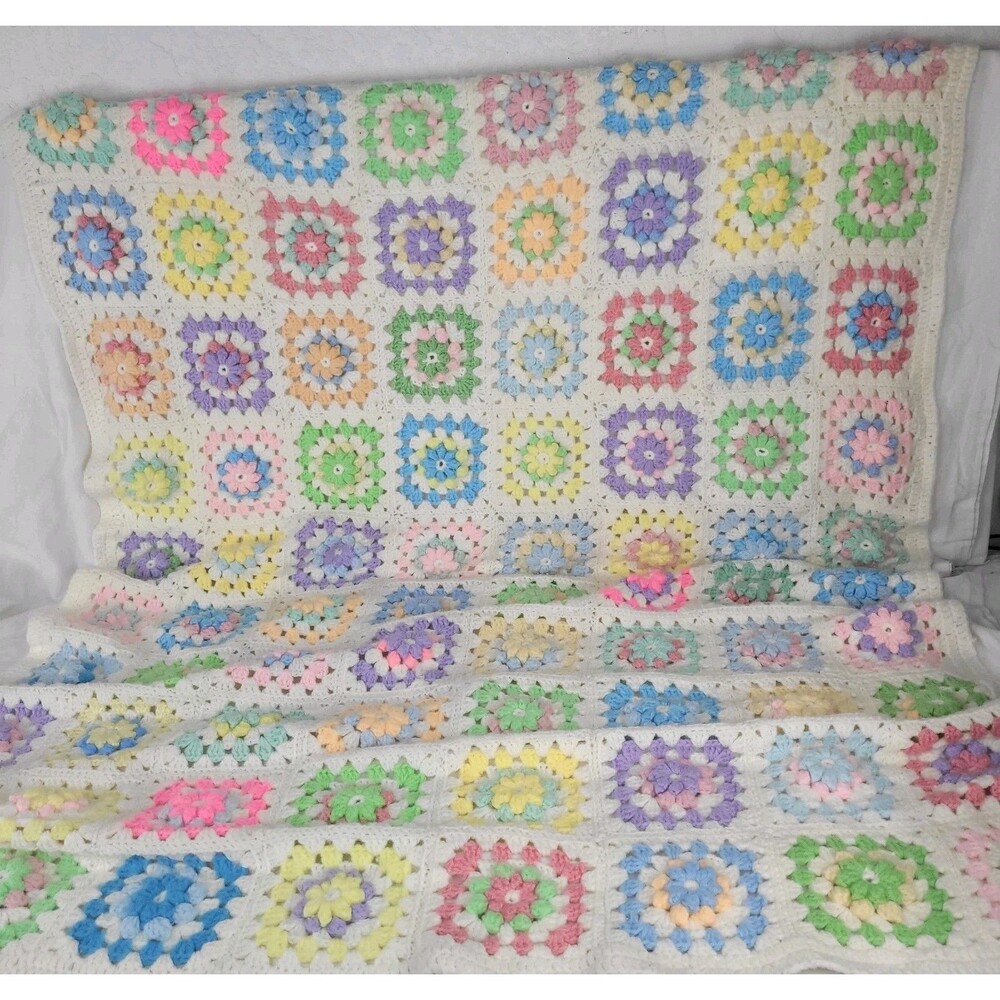 Vintage Handmade Crochet 3D  Roses Afghan Grannycore Grannycore Cottage Throw